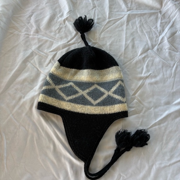 Wigwam Winter Hat - Picture 2 of 7